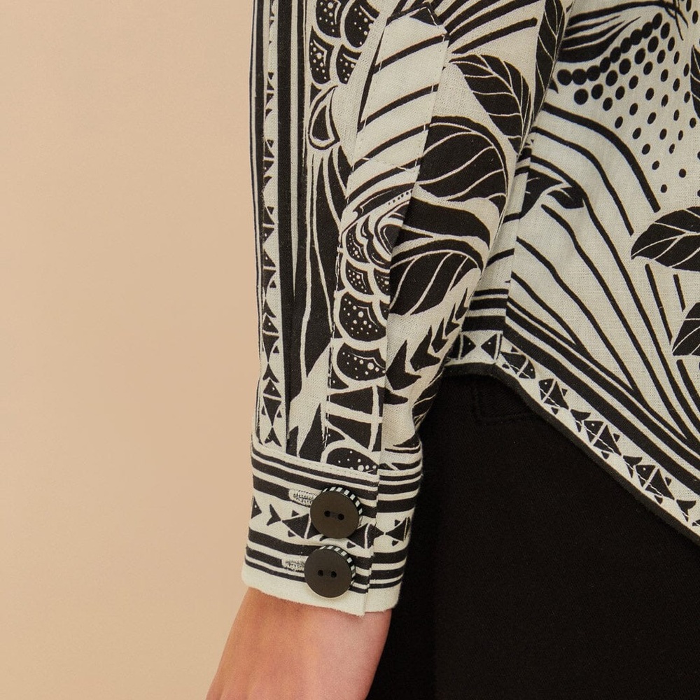 Farm Rio Off-White Monochrome Elegance Scarf Shirt - Picture 4 of 5